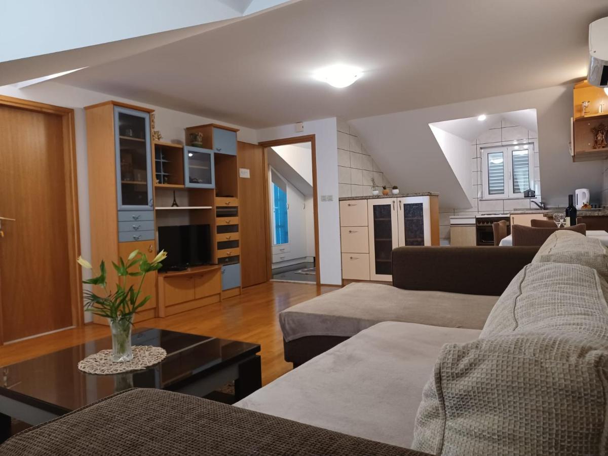 Appartement željka *